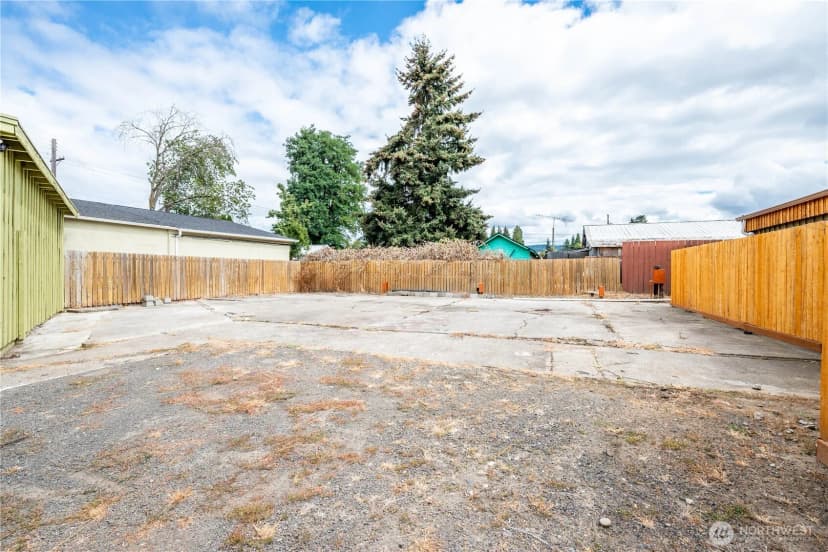 Property photo for 1408 S. 5th, Kelso photo 9