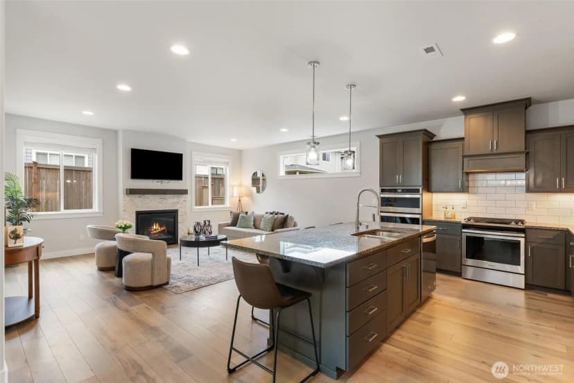 Property photo for 33533 Juniper Avenue Se, Black Diamond photo 10