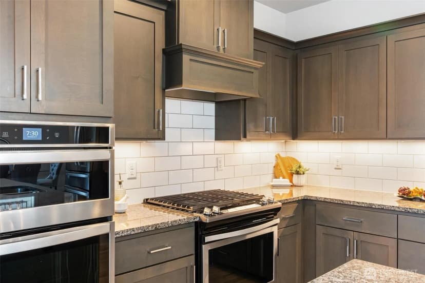 Property photo for 33533 Juniper Avenue Se, Black Diamond photo 13