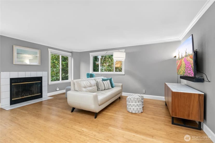 Property photo for 15865 Northup Way #41, Bellevue photo 11