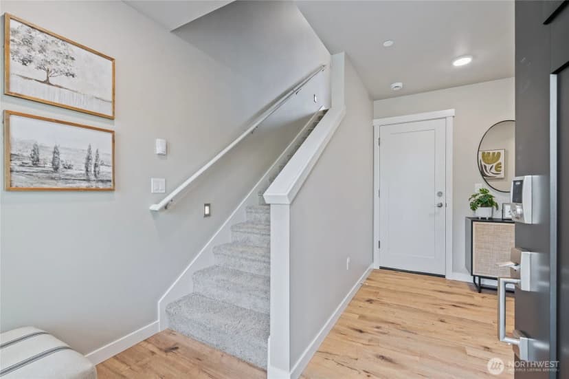 Property photo for 14424 Madison Way #j2, Lynnwood photo 2