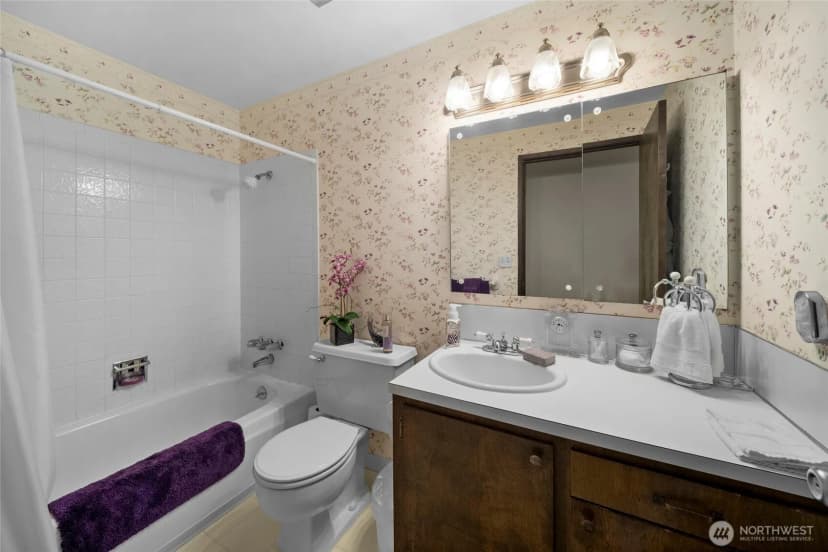 Property photo for 1921 Parkwood Drive Se, Olympia photo 14