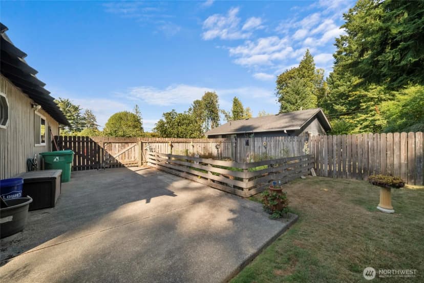 Property photo for 1921 Parkwood Drive Se, Olympia photo 23