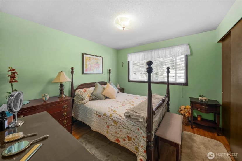 Property photo for 1921 Parkwood Drive Se, Olympia photo 13