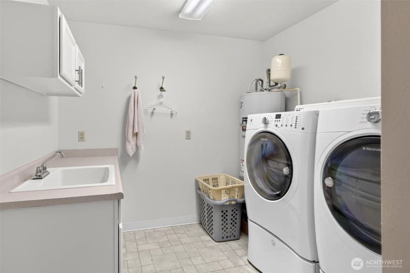 Property photo for 501 Shorview Dr Sw #404, Long Beach photo 19