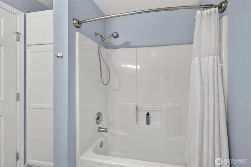 Property photo for 501 Shorview Dr Sw #404, Long Beach photo 11
