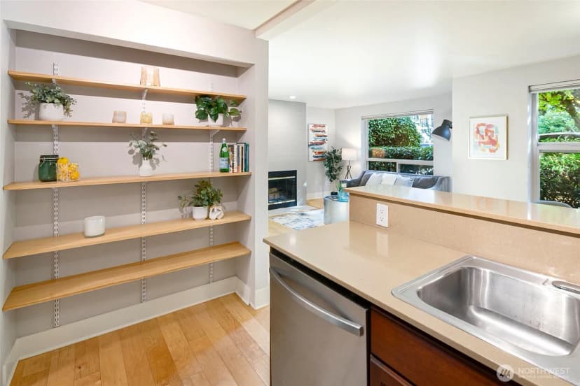 Property photo for 566 Prospect Street #103, Seattle photo 8