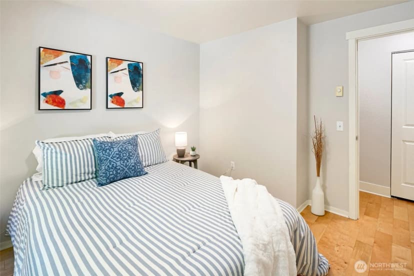 Property photo for 566 Prospect Street #103, Seattle photo 14