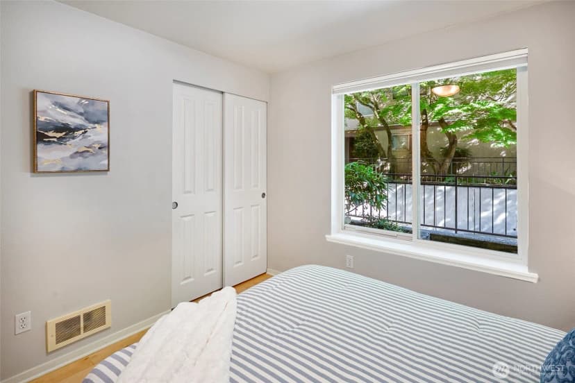 Property photo for 566 Prospect Street #103, Seattle photo 16