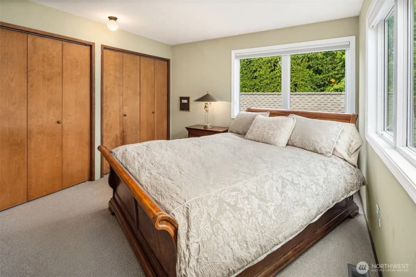Property photo for 10209 Ne 19th Place #d2, Bellevue photo 27