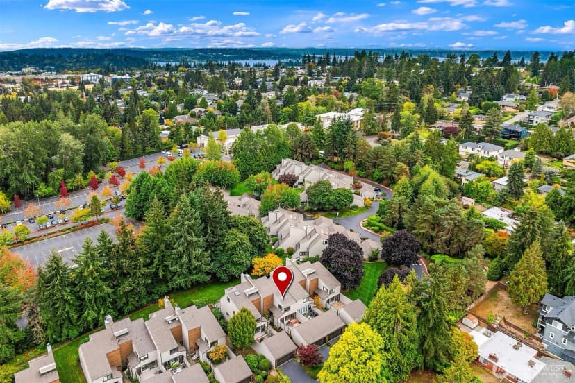 Property photo for 10209 Ne 19th Place #d2, Bellevue photo 35