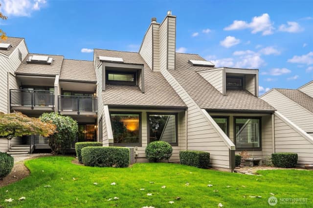 Property photo for 10209 Ne 19th Place #d2, Bellevue