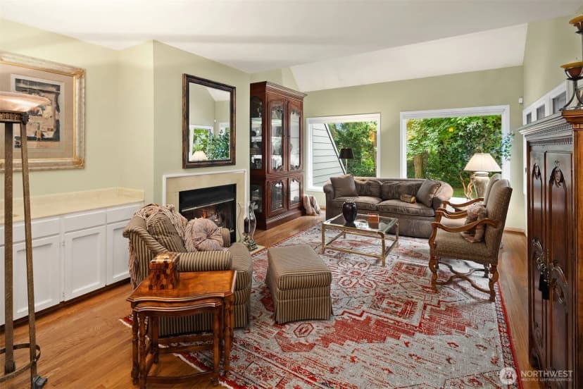 Property photo for 10209 Ne 19th Place #d2, Bellevue photo 9