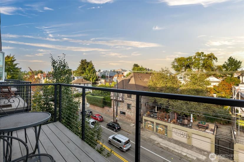 Property photo for 121 12th Avenue E #506, Seattle photo 16