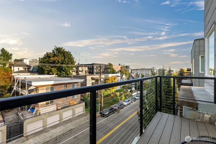 Property photo for 121 12th Avenue E #506, Seattle photo 17