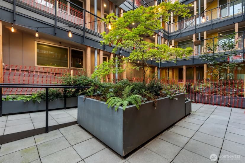 Property photo for 121 12th Avenue E #506, Seattle photo 37