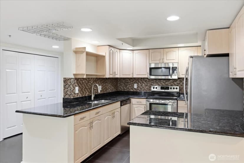 Property photo for 11011 Ne 12th Street #202, Bellevue photo 7