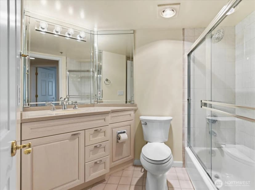 Property photo for 11011 Ne 12th Street #202, Bellevue photo 20