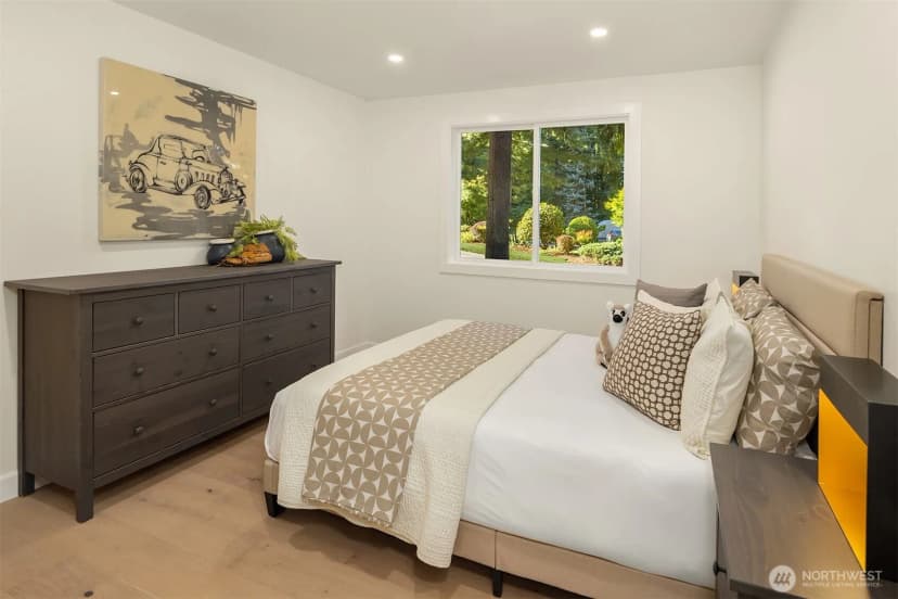 Property photo for 21229 Ne 14th Place, Sammamish photo 24