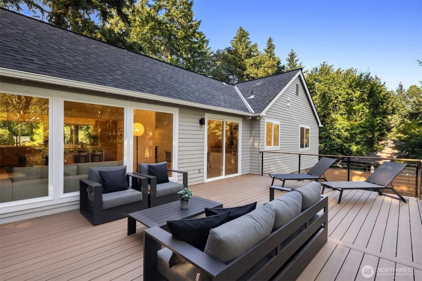 Property photo for 21229 Ne 14th Place, Sammamish photo 13