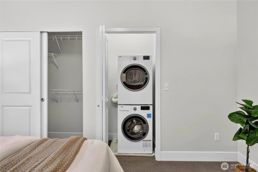 Property photo for 1820 24th Avenue #101, Seattle photo 19