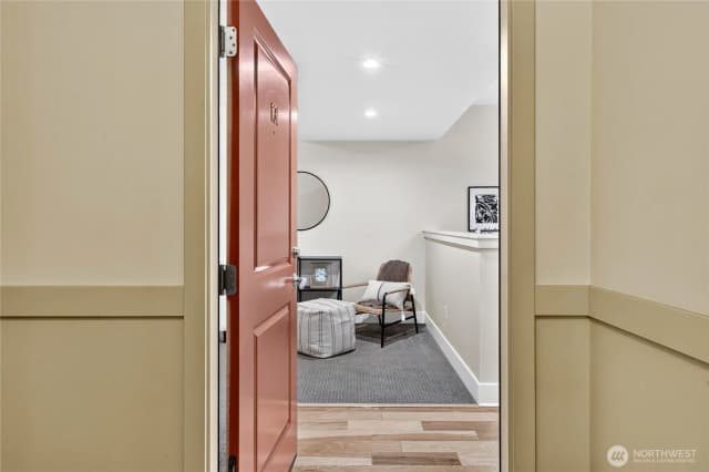 Property photo for 1820 24th Avenue #101, Seattle photo 2