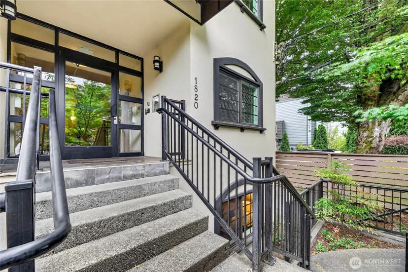 Property photo for 1820 24th Avenue #101, Seattle photo 21