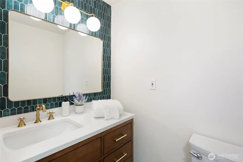 Property photo for 2327 N 140th Street, Seattle photo 23