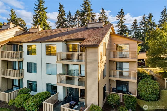 Property photo for 1018 S 312th Street #531, Federal Way photo 2