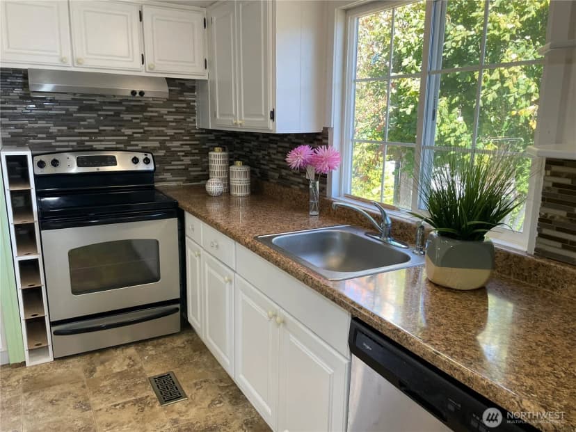 Property photo for 600 Ne Lincoln Drive #8, Poulsbo photo 7