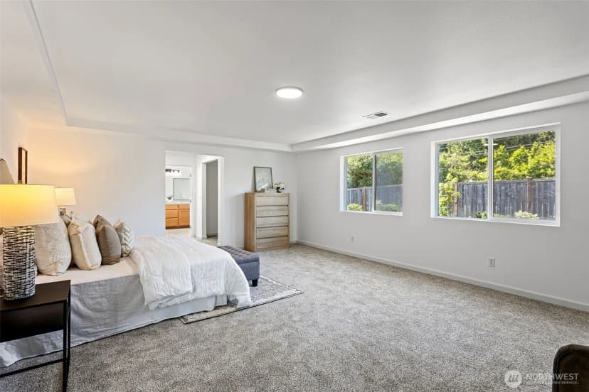 Property photo for 26921 35th Place S, Kent photo 12
