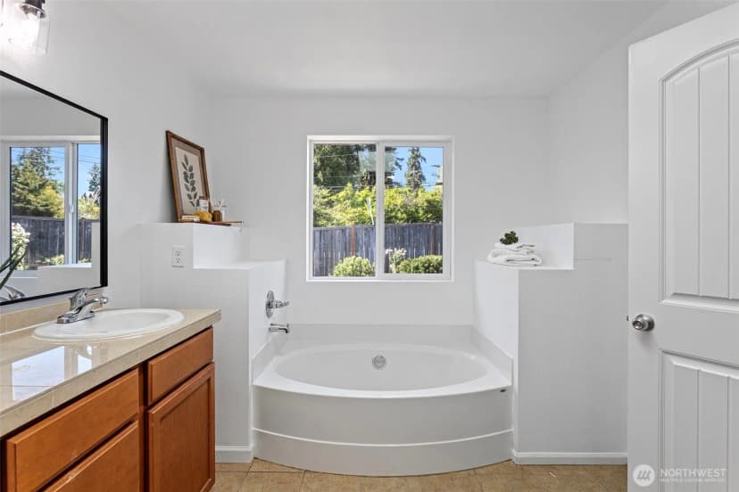 Property photo for 26921 35th Place S, Kent photo 14