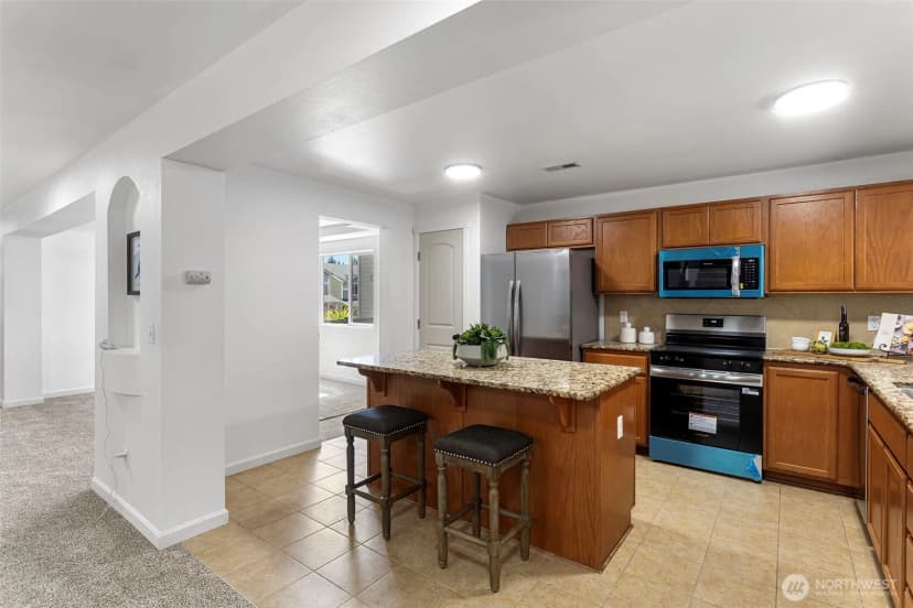 Property photo for 26921 35th Place S, Kent photo 7