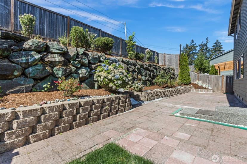 Property photo for 26921 35th Place S, Kent photo 25