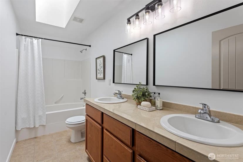 Property photo for 26921 35th Place S, Kent photo 10