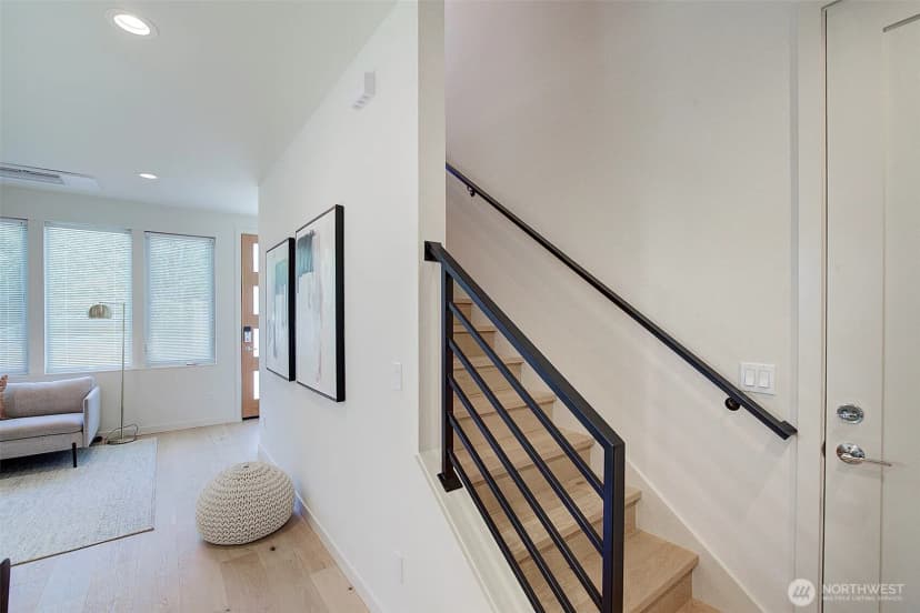 Property photo for 8319 25th Avenue Nw, Seattle photo 15