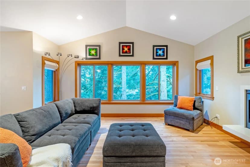 Property photo for 1 Rosebud Place, Bellingham photo 4
