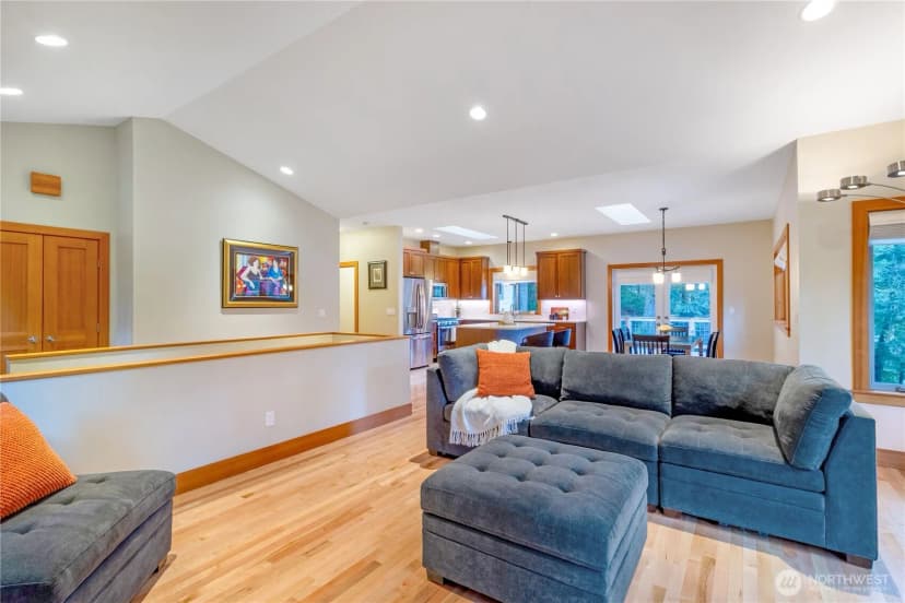 Property photo for 1 Rosebud Place, Bellingham photo 6