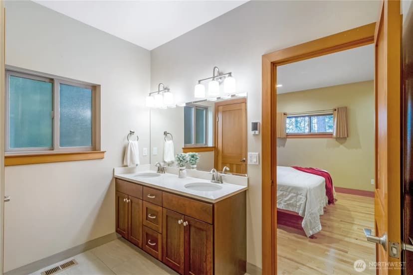 Property photo for 1 Rosebud Place, Bellingham photo 18