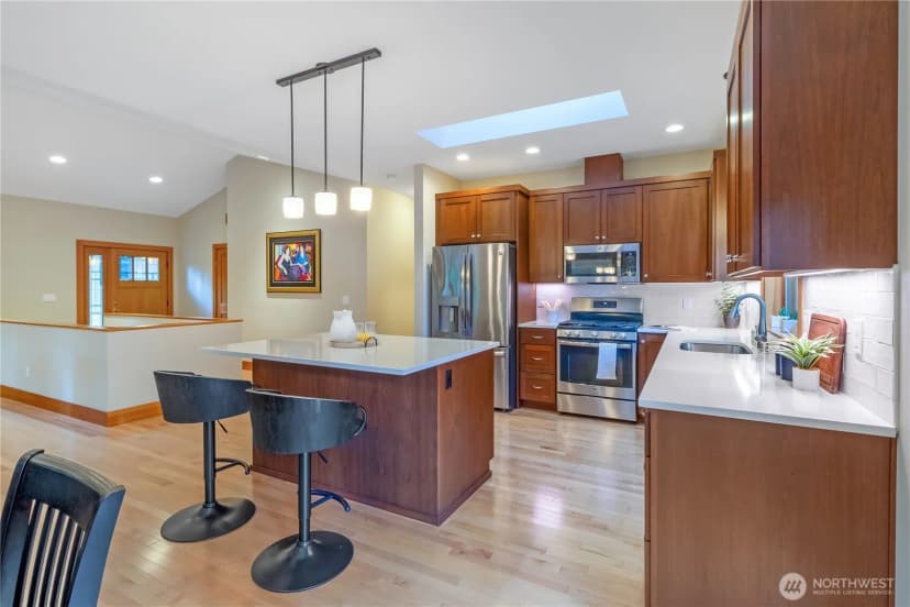 Property photo for 1 Rosebud Place, Bellingham photo 8