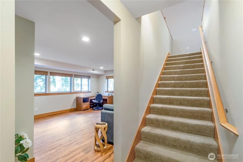 Property photo for 1 Rosebud Place, Bellingham photo 30