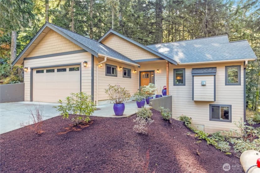 Property photo for 1 Rosebud Place, Bellingham photo 2