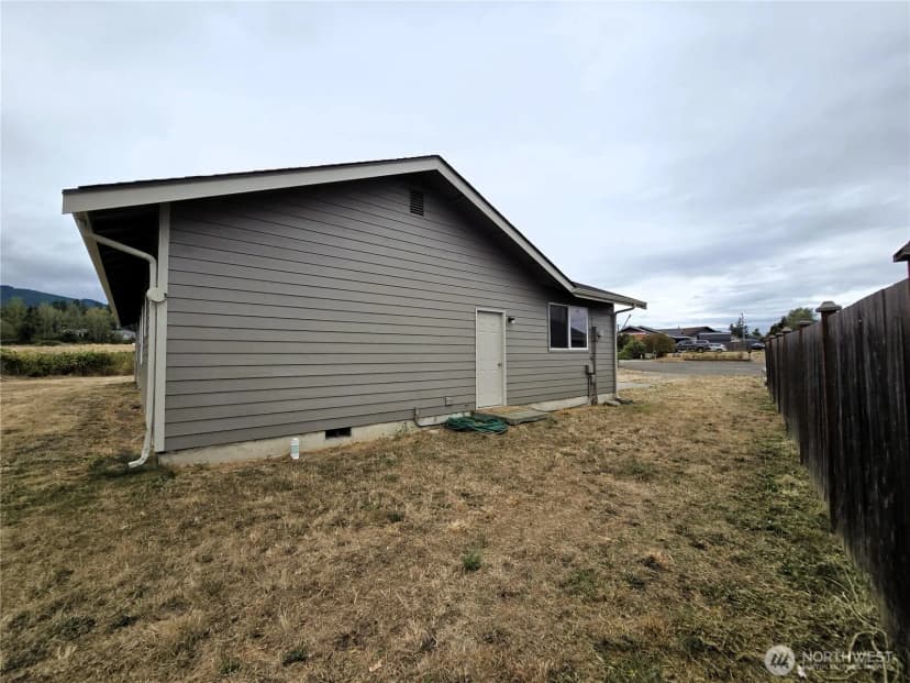 Property photo for 411 W Salal Place, Sequim photo 24
