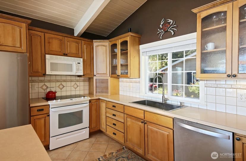 Property photo for 3761 Bells Lane, Langley photo 6