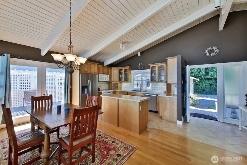 Property photo for 3761 Bells Lane, Langley photo 5