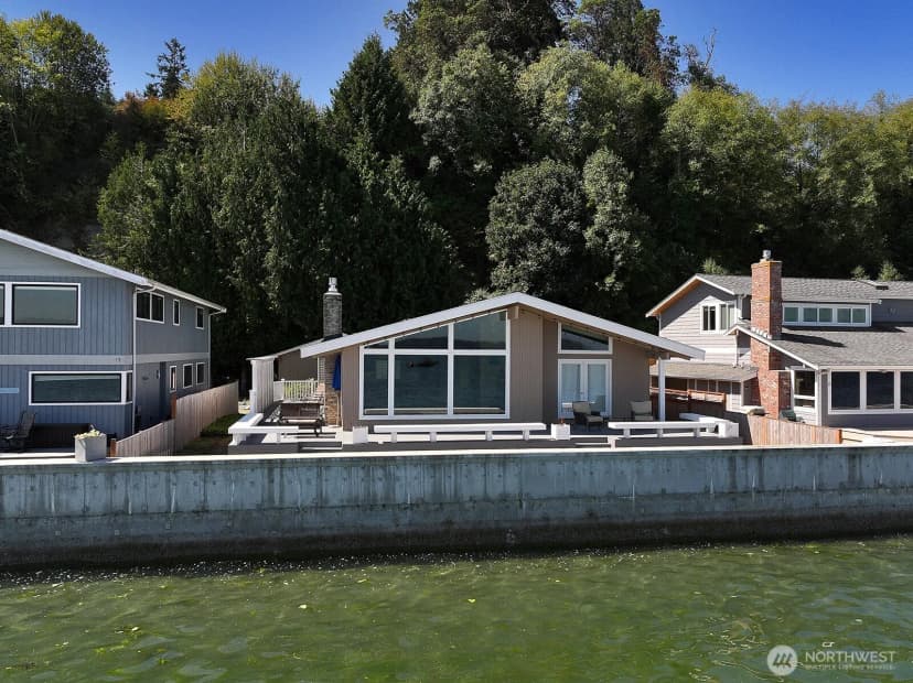 Property photo for 3761 Bells Lane, Langley photo 2