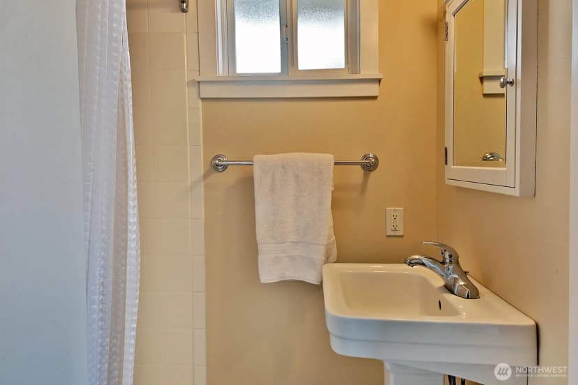 Property photo for 3761 Bells Lane, Langley photo 21