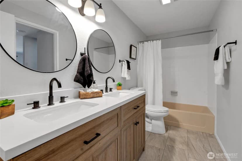 Property photo for 17404 119th Lane Se #h8, Renton photo 17