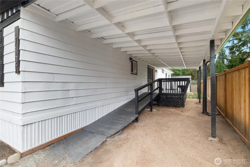 Property photo for 17107 Snowbell Court Se, Yelm photo 4