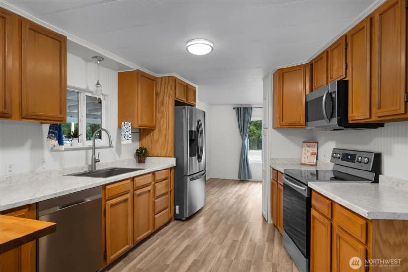 Property photo for 17107 Snowbell Court Se, Yelm photo 12